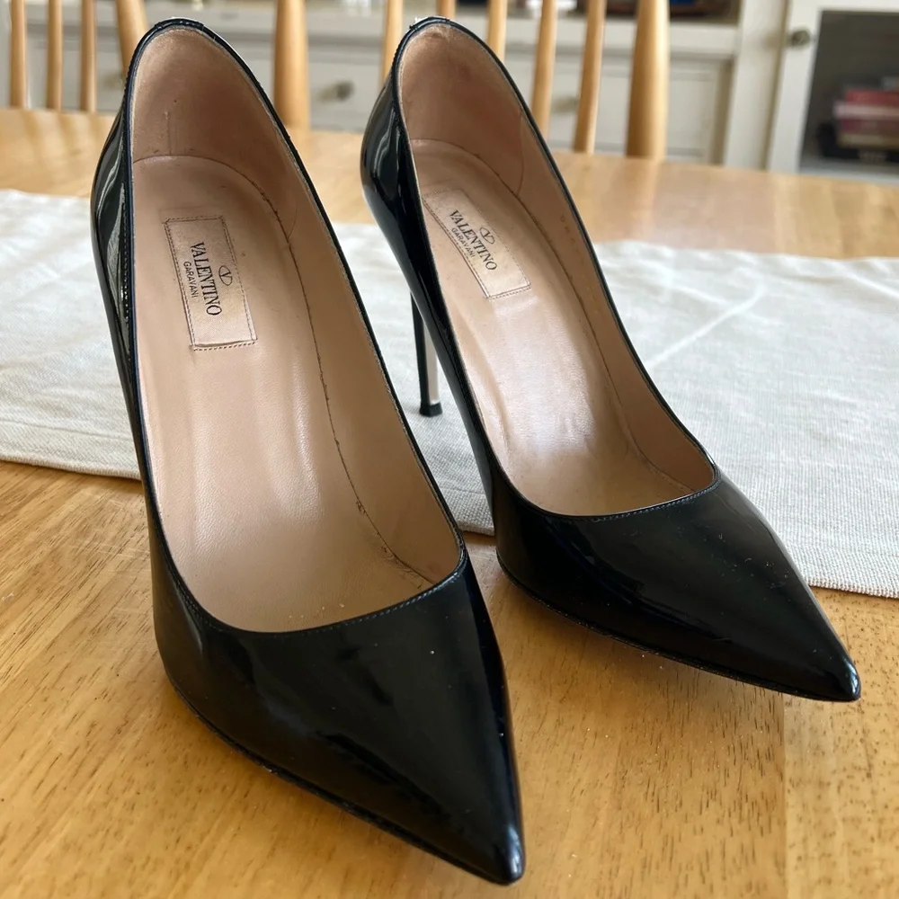 Valentino Garavani Black Patent Leather Pointed Stiletto Pumps